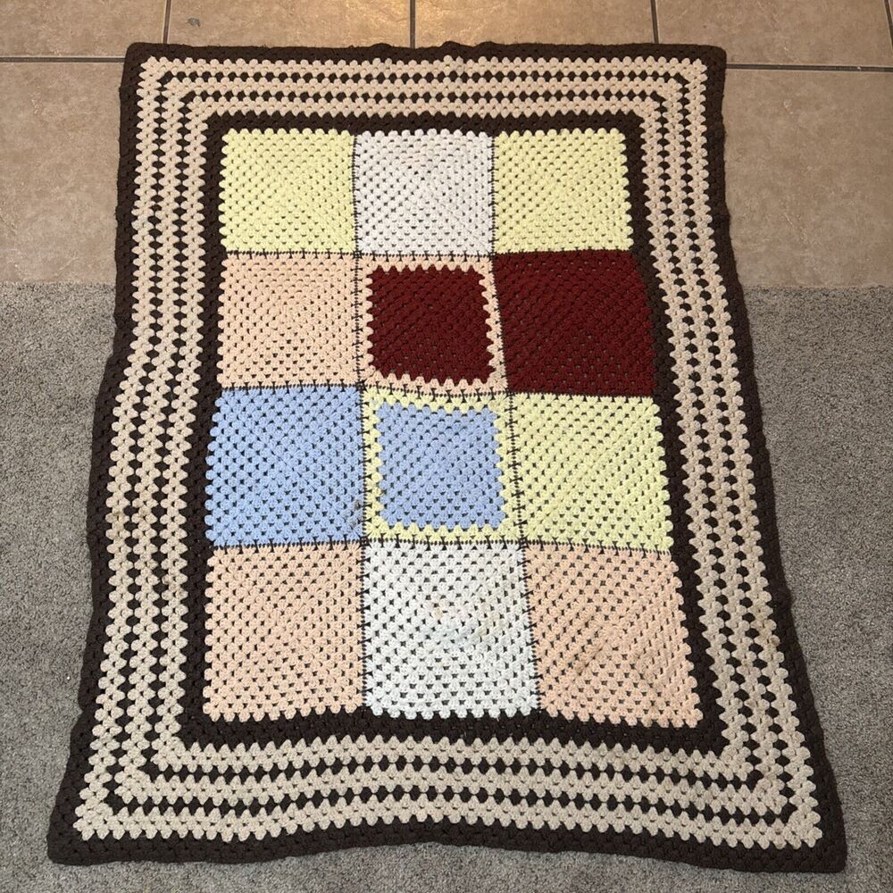 Crocheted Organic Afghan Granny Squares Lap Crib Baby Nursery‎ Blanket 54”x42”